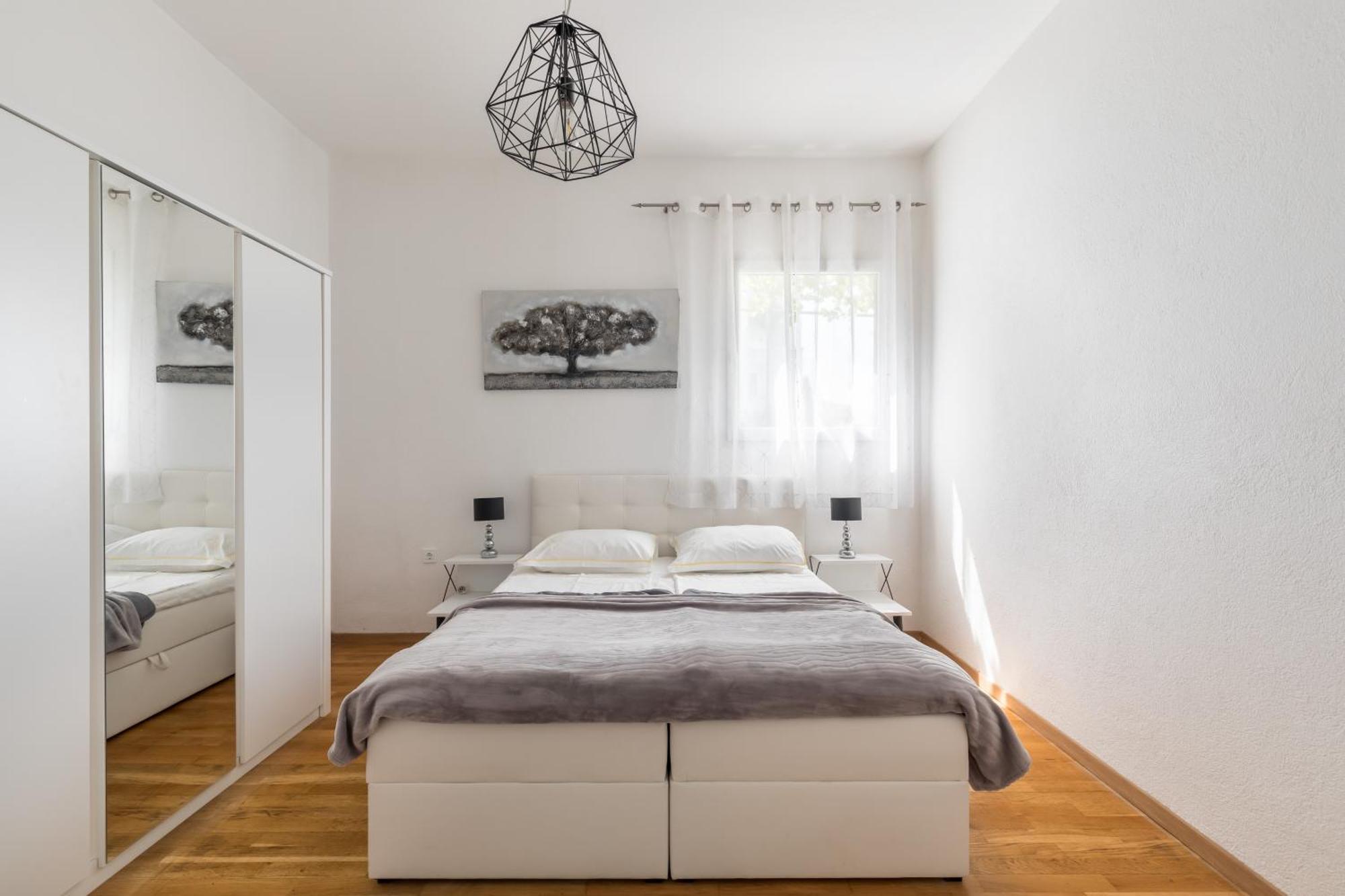 Sweet Dreams Apartment Sutivan ภายนอก รูปภาพ